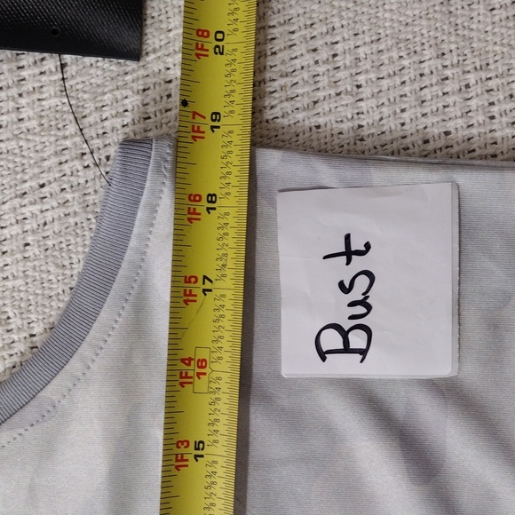 NWT Nike Camo Training Standard Fit Women's Tank Top size Medium - Picture 6 of 12